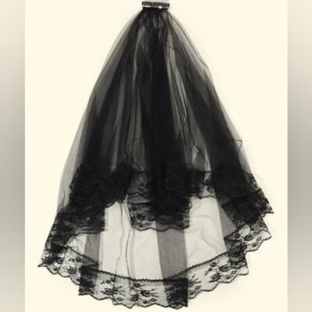 Black sheer lace bridal wedding veil